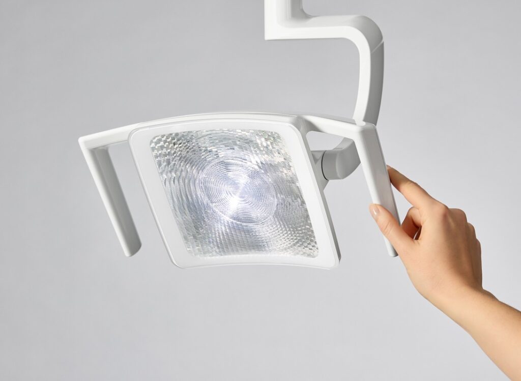 Lumina_hand